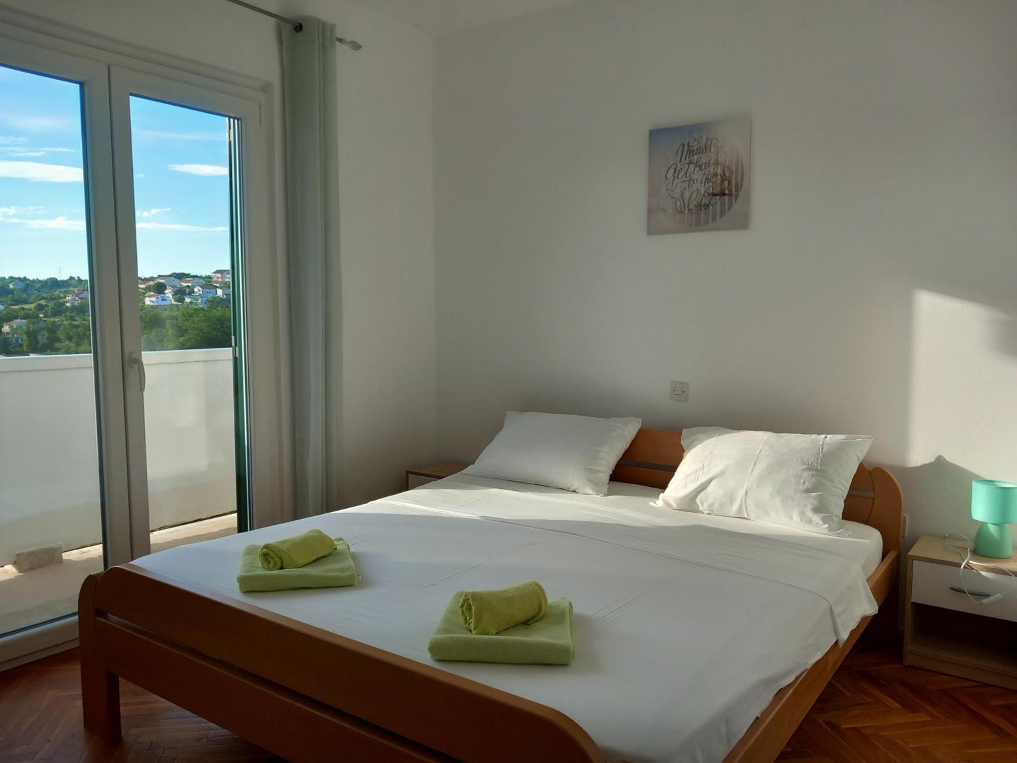 Apartments Mira Lopar Eksteriør billede